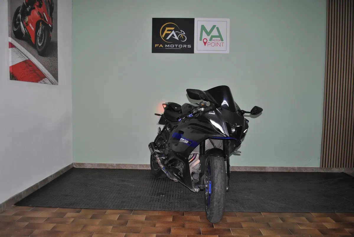 Yamaha YZF R7 (2021 - 25) (5)