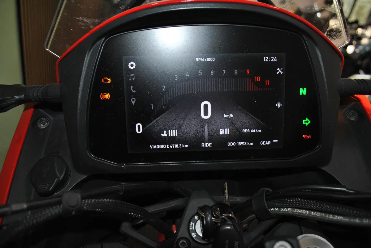 Moto Morini X-Cape 650 (2021 - 26) (5)