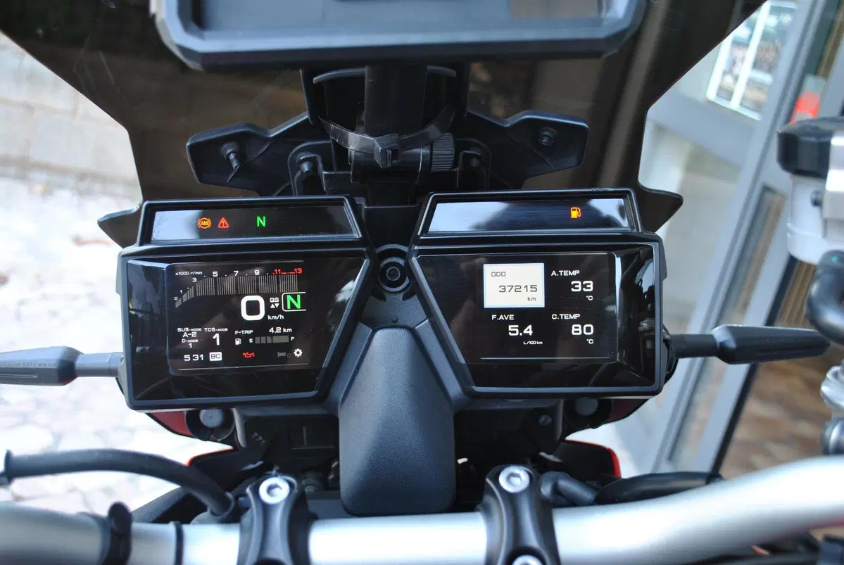 Yamaha Tracer 9 GT (2021 - 24) (8)