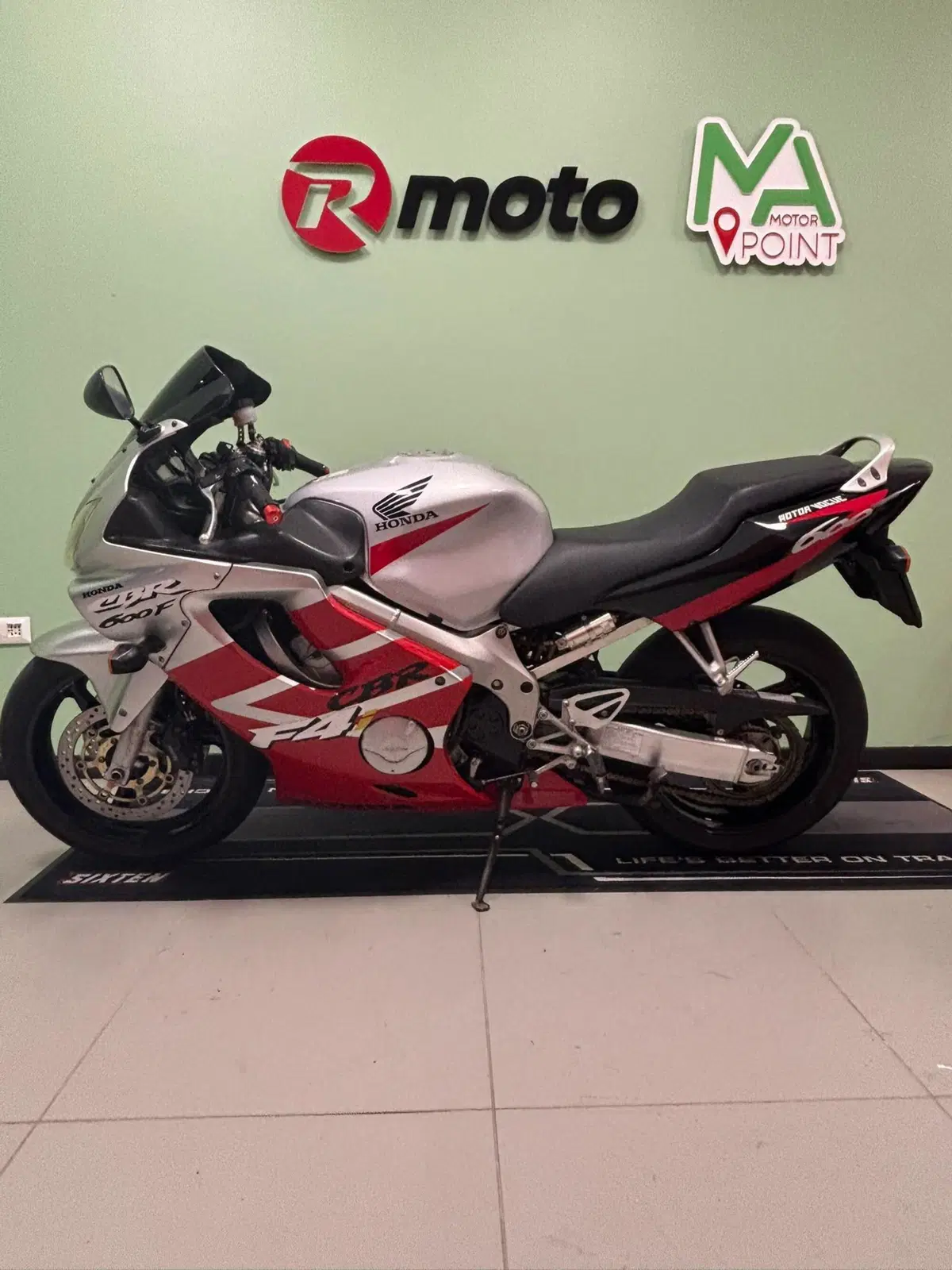 Honda CBR 600 F (2001 - 06) (2)