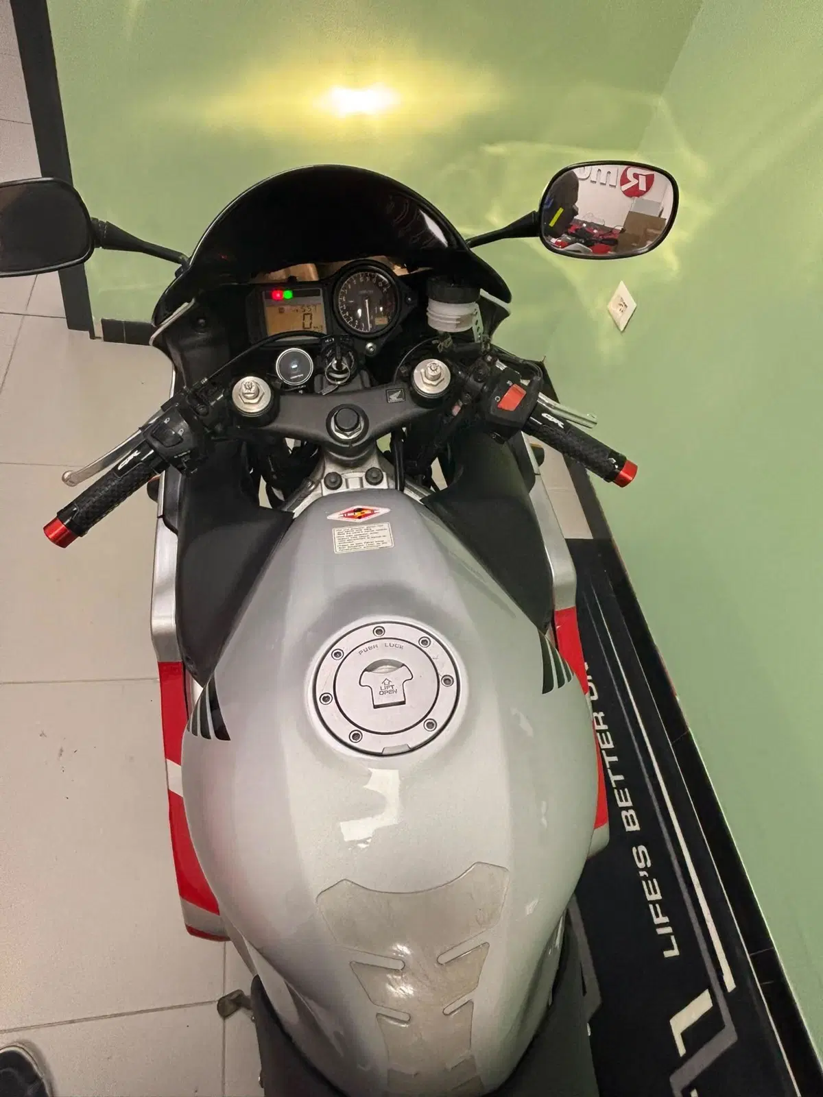 Honda CBR 600 F (2001 - 06) (4)