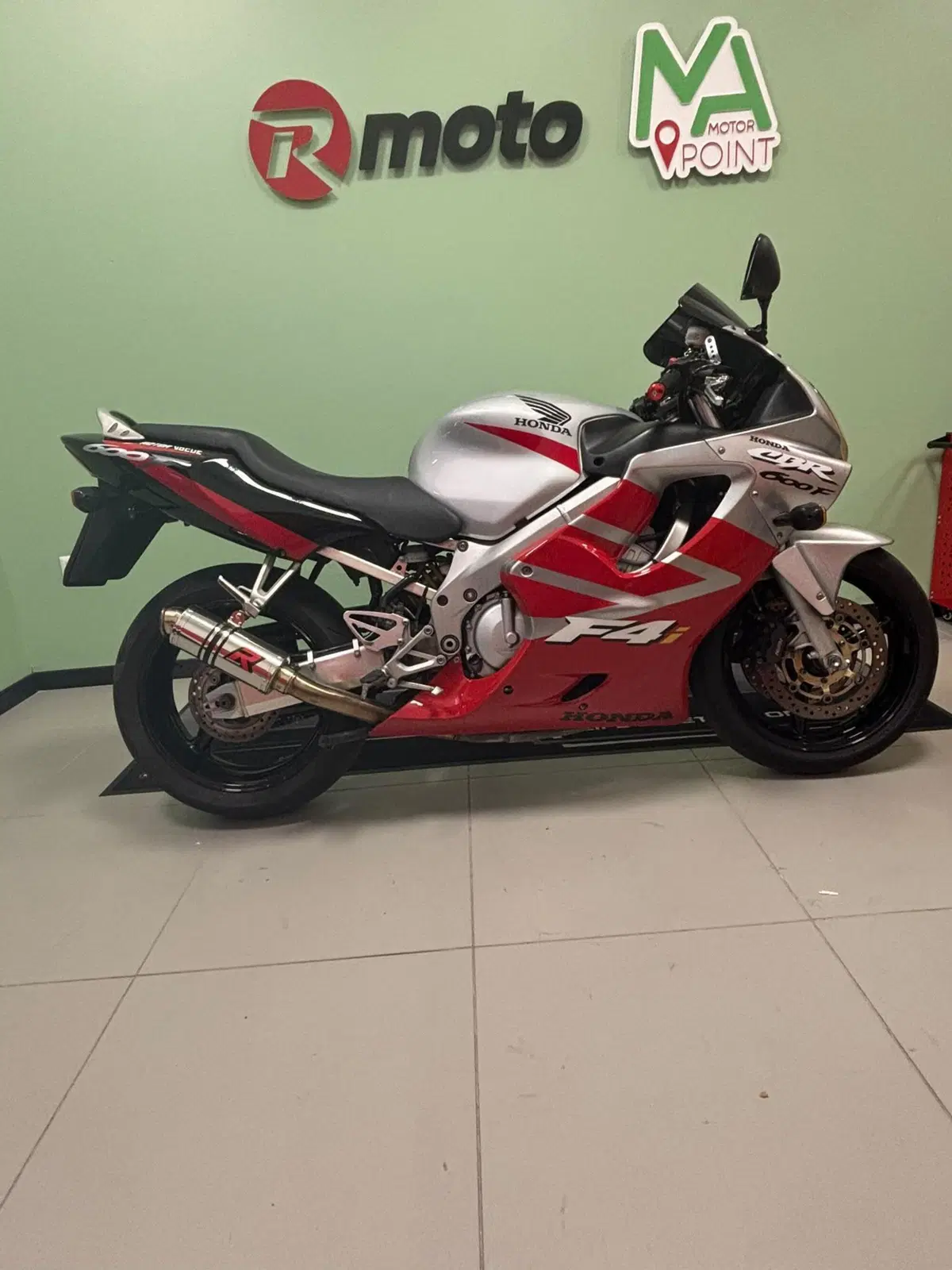 Honda CBR 600 F (2001 - 06) (6)