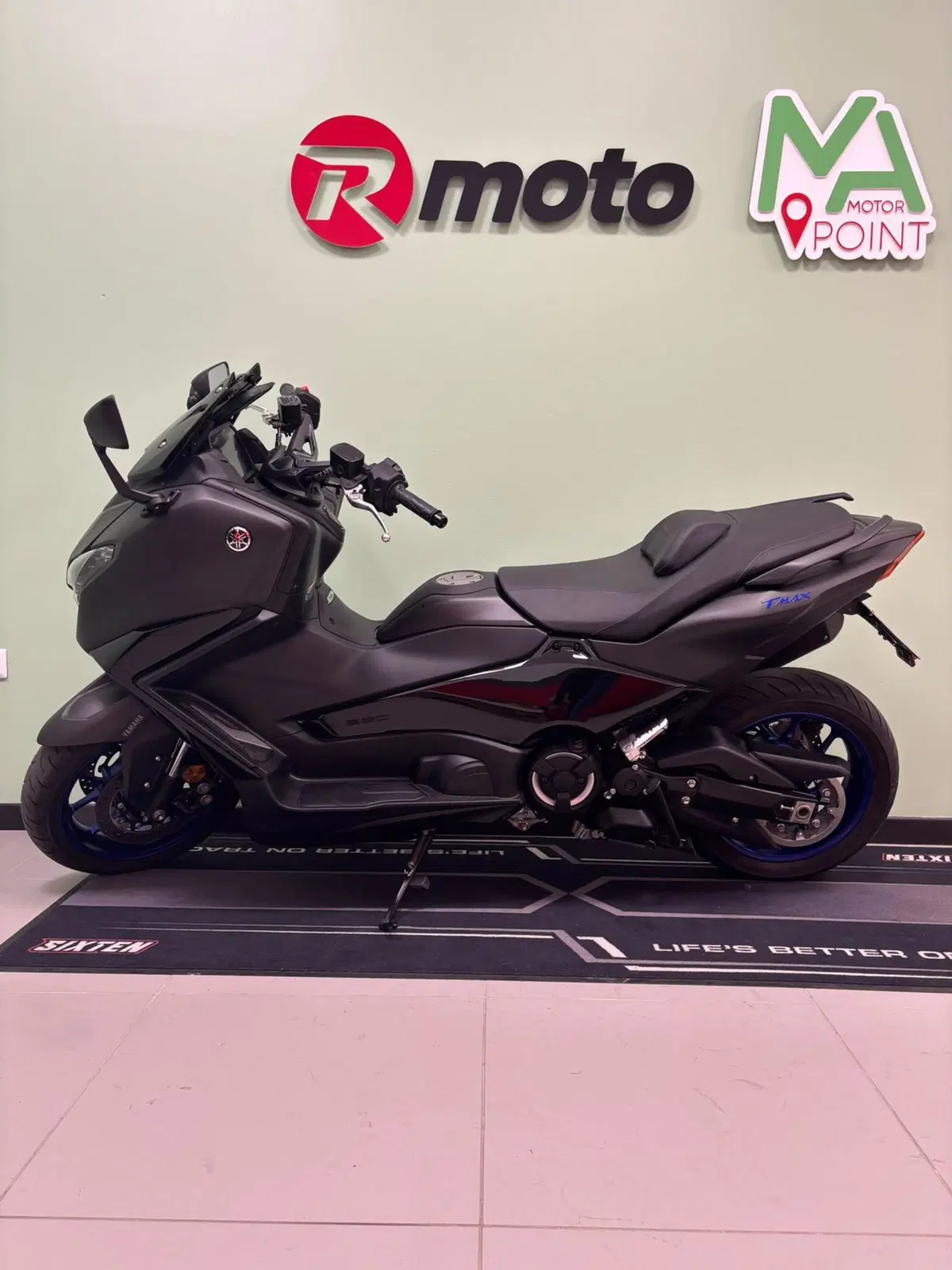 Yamaha T-Max 560 (2025 - 26) (2)
