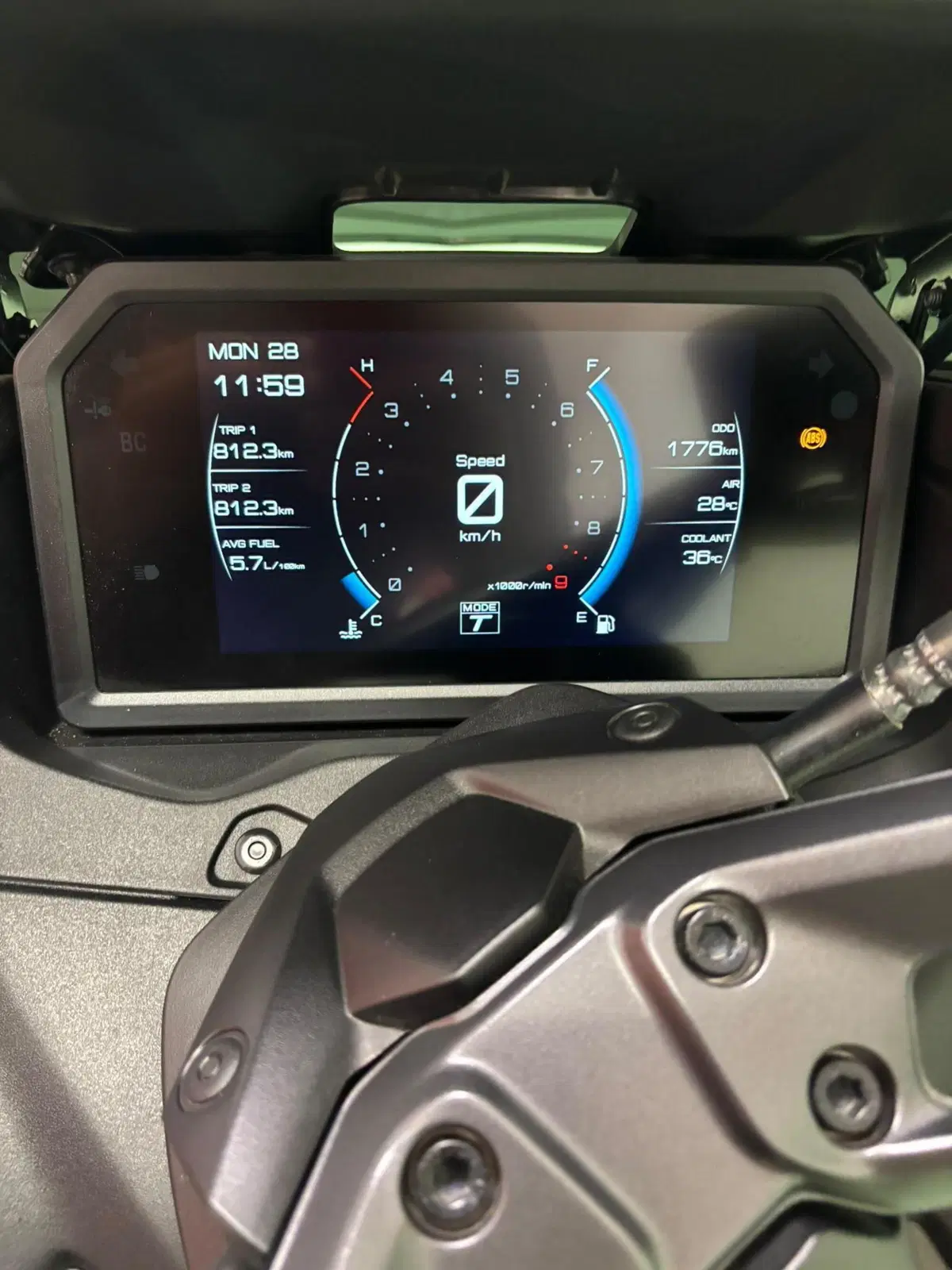 Yamaha T-Max 560 (2025 - 26) (5)