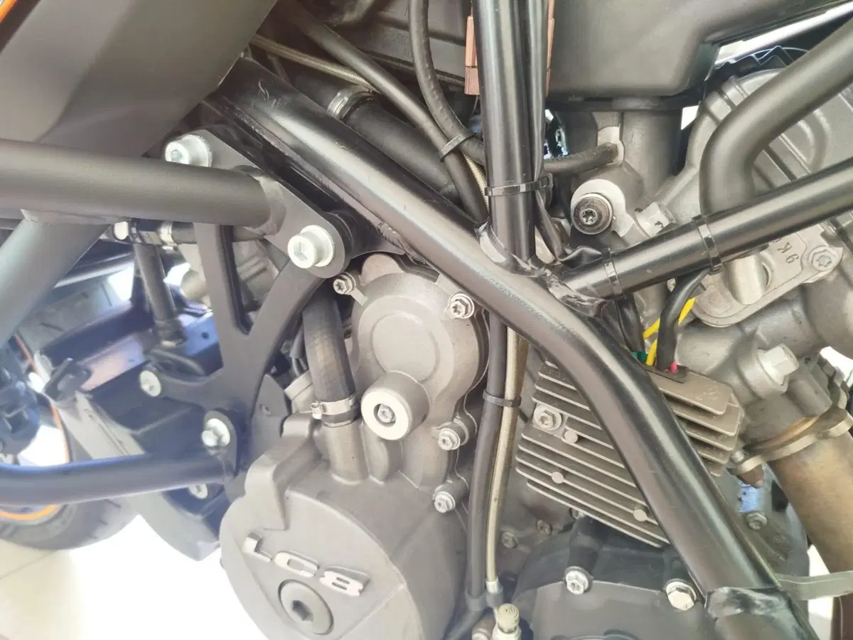 KTM 990 Supermoto T (2009 - 11) (9)