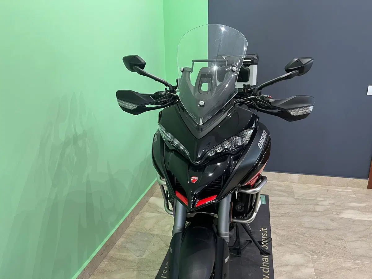 Ducati Multistrada V2 (2022 - 24) (4)