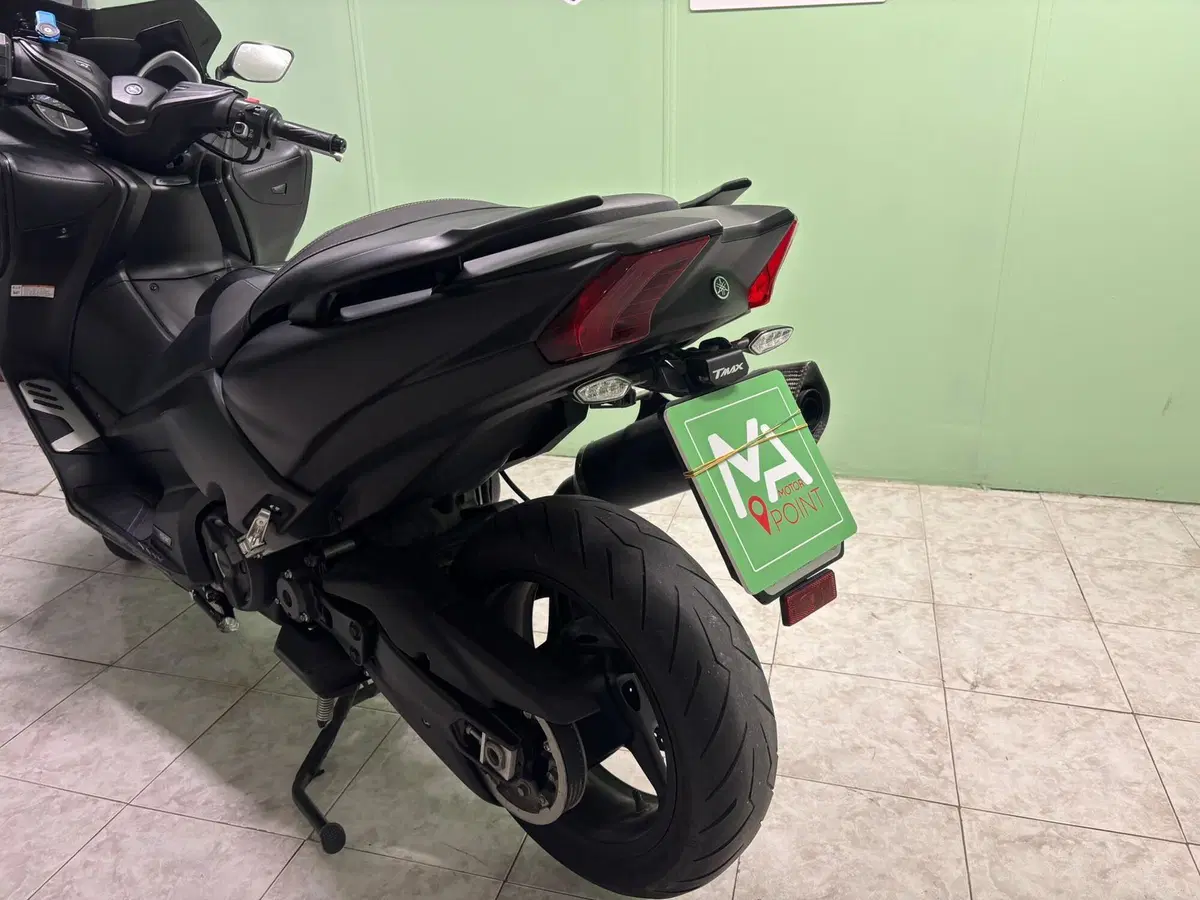 Yamaha T-Max 530 (2017 - 19) (7)