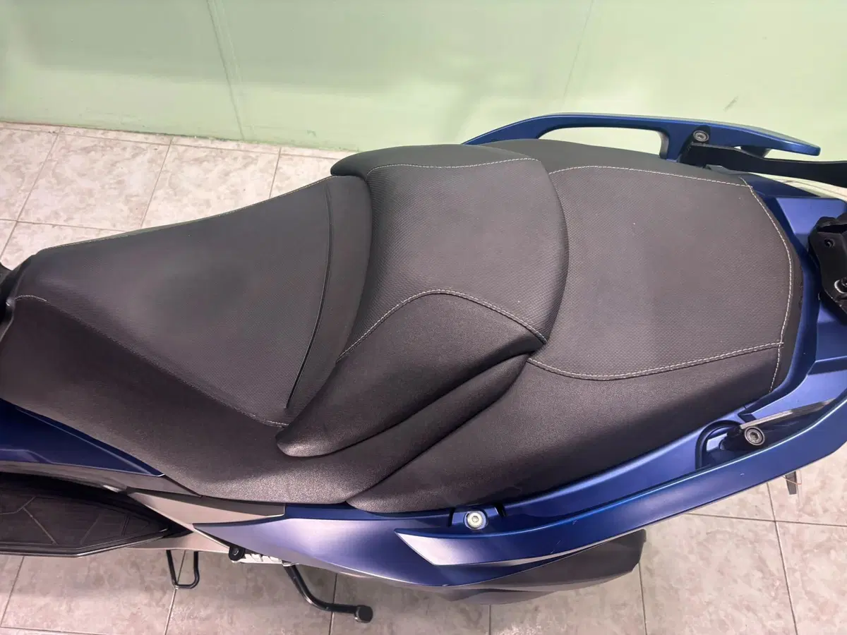 Kymco Xciting 400i ABS (2016 - 20) (7)