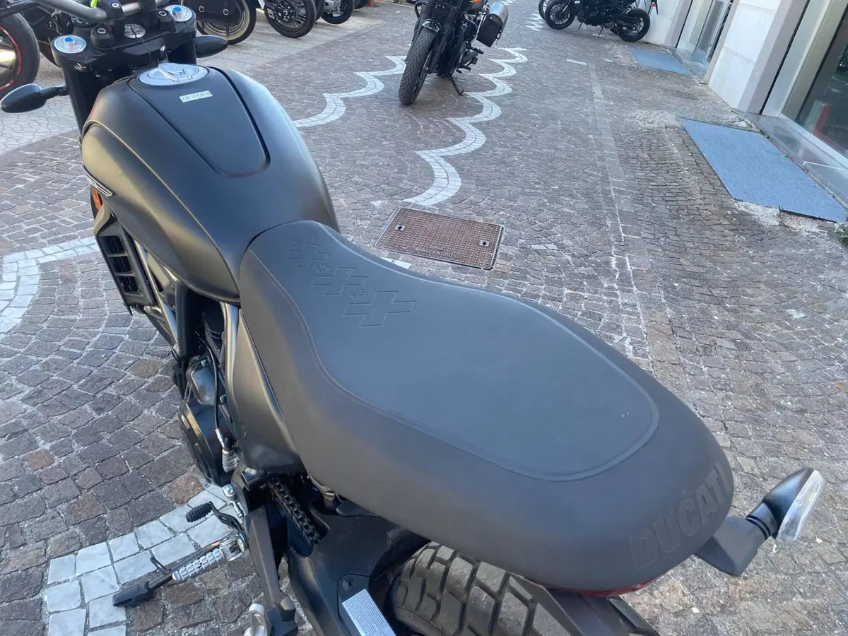 Ducati Scrambler 800 Icon (2025 - 26) (5)