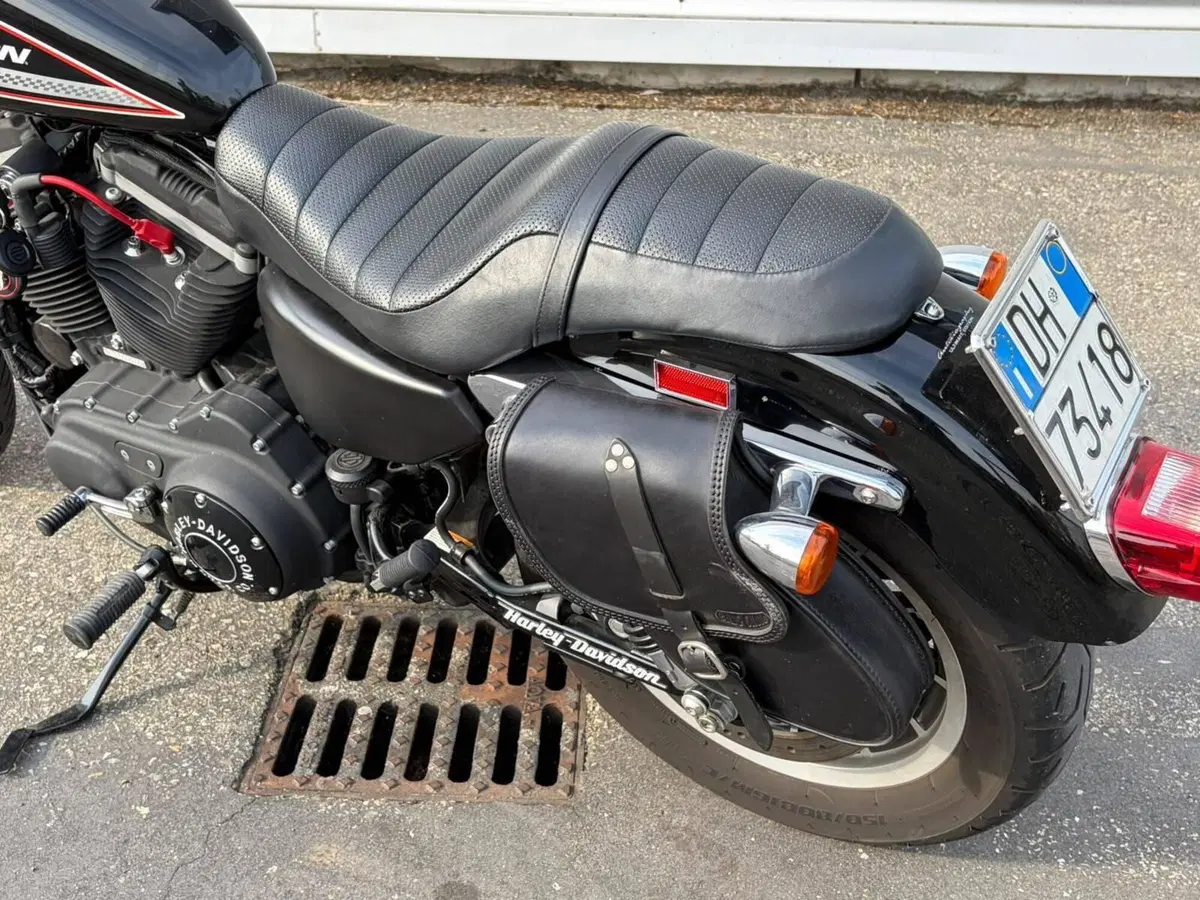 Harley-Davidson 883 R (2008 - 16) - XL 883R (11)
