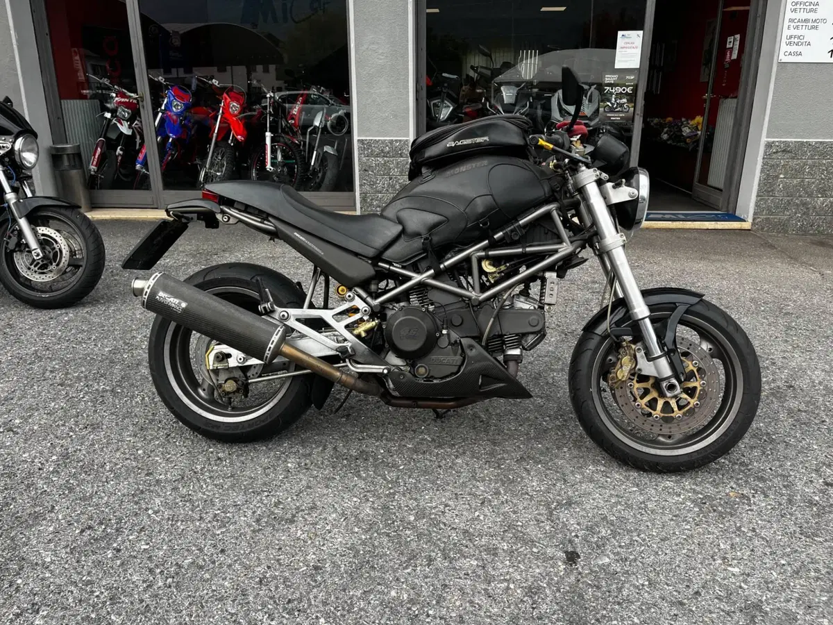 Ducati monster 900S (3)
