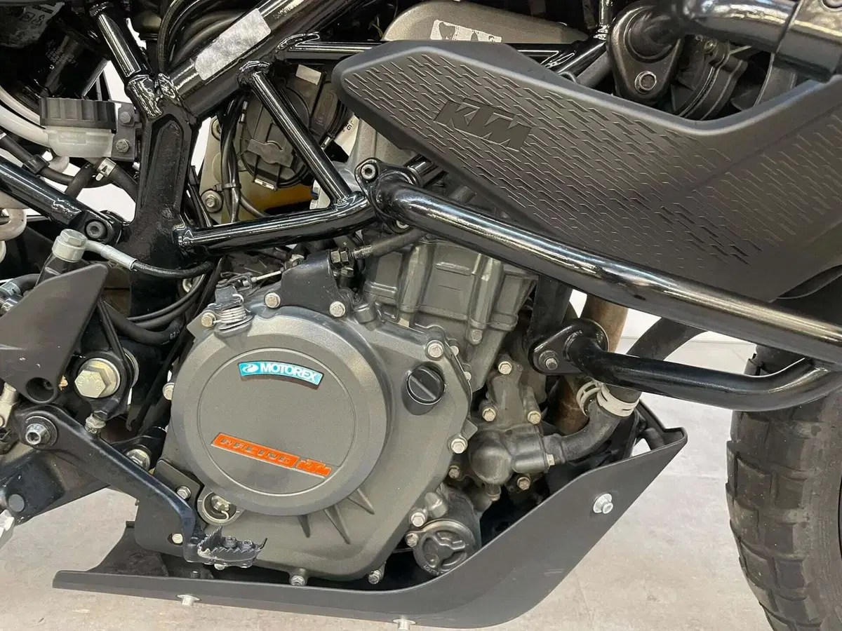 KTM 390 Adventure (2020) (10)