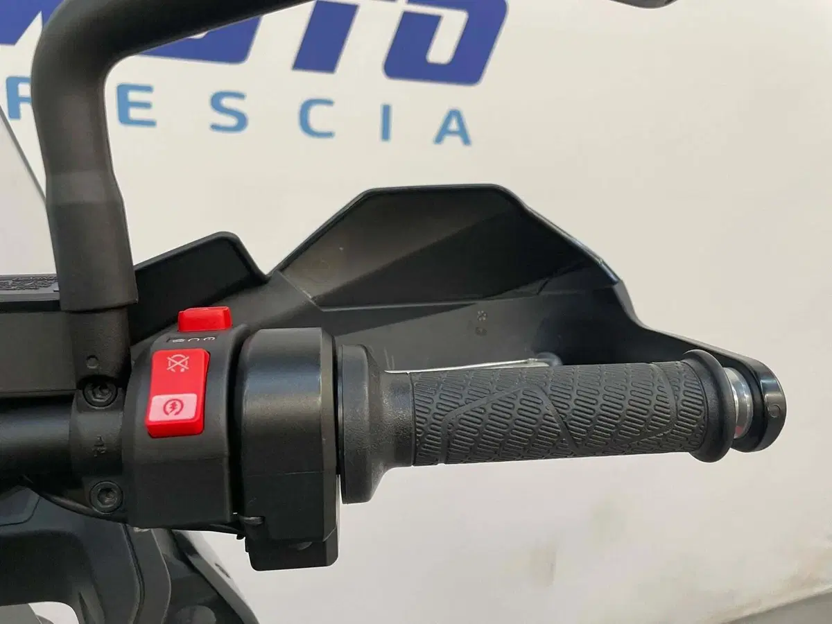 KTM 790 Adventure (2025 - 26) (4)