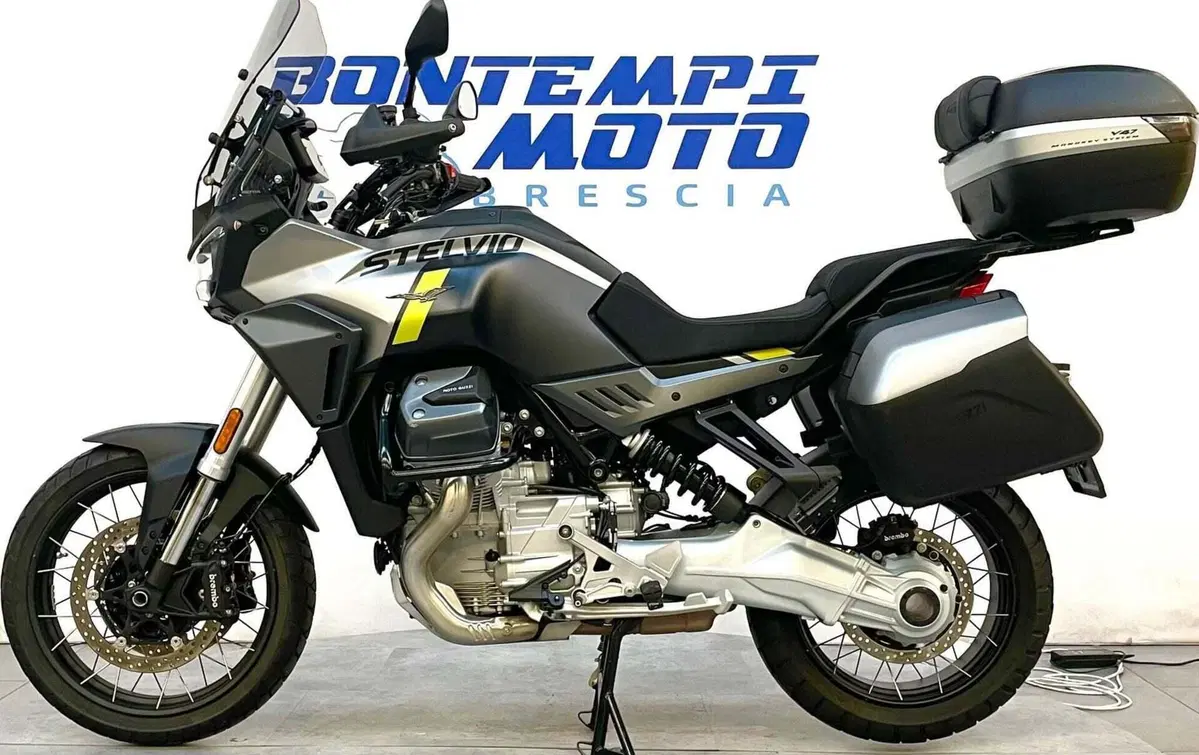 Moto Guzzi Stelvio (2024 - 26) (2)