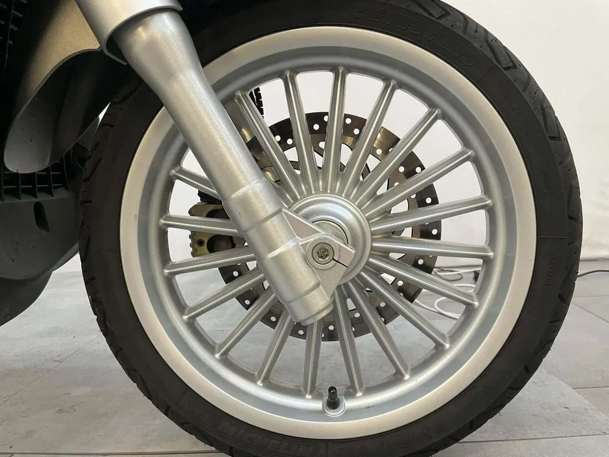 Piaggio Beverly 300 i.e. ABS-ASR (2016 - 20) (11)