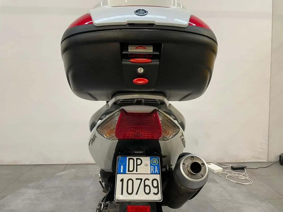 Yamaha T-Max 500 White Max (2010 - 11) (7)