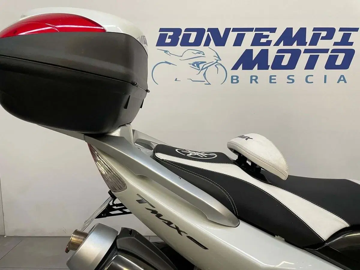 Yamaha T-Max 500 White Max (2010 - 11) (9)