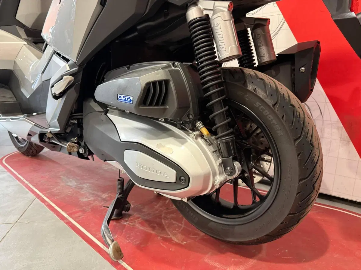 Honda ADV 350 (2022 - 24) (11)