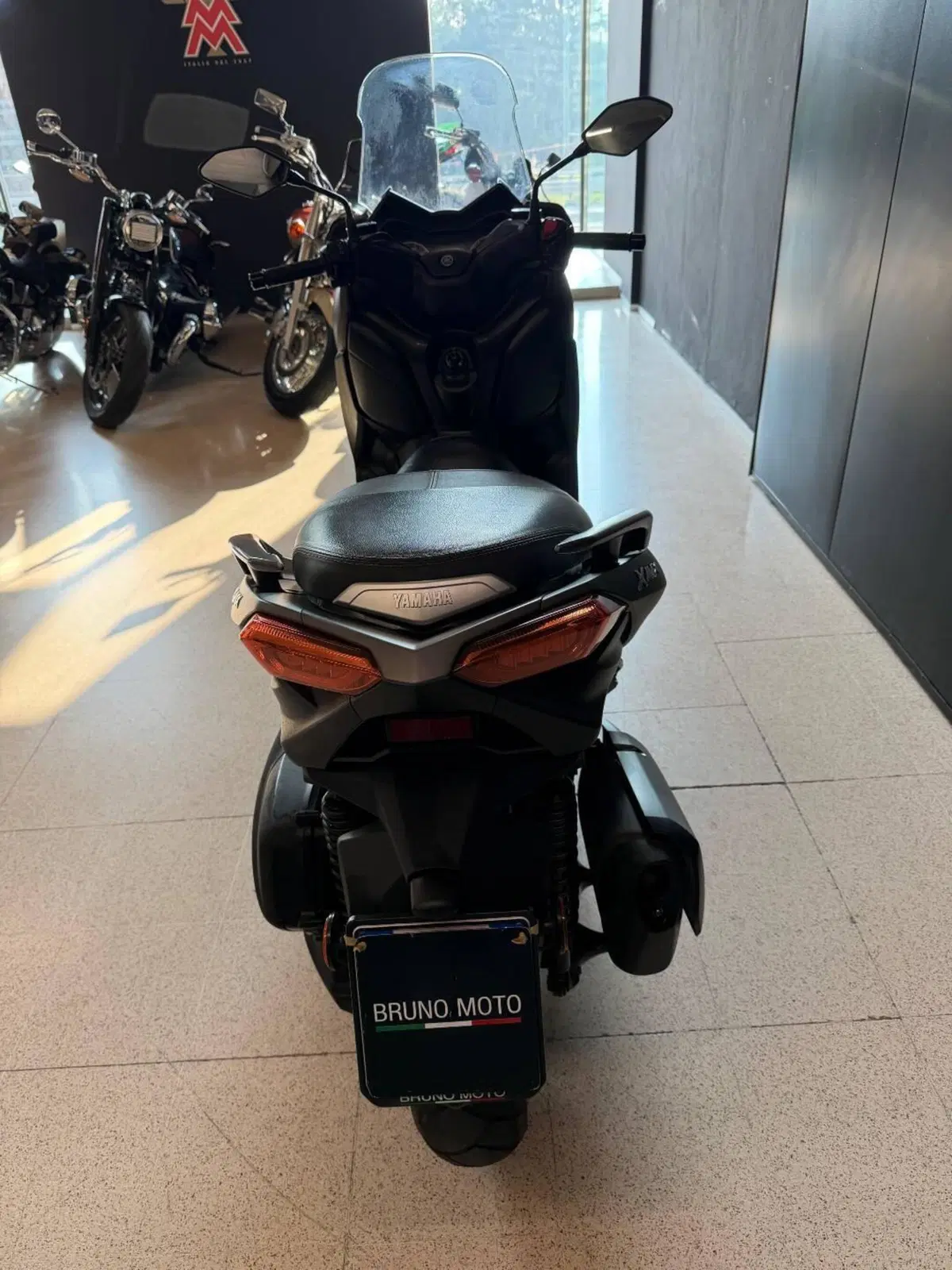 Yamaha X-Max 300 ABS (2017 - 20) (4)