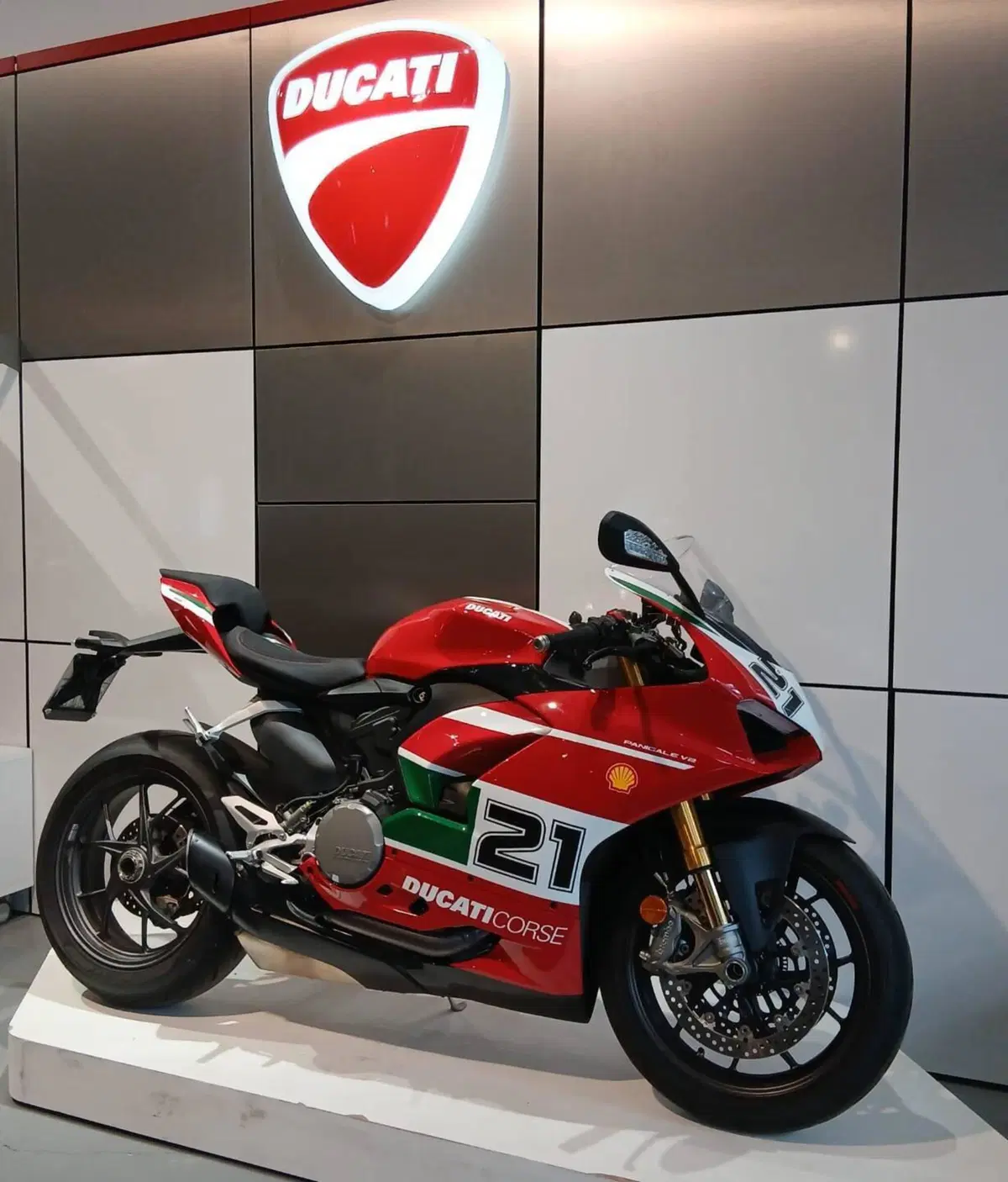 Ducati Panigale V2 Bayliss 1st Championship 20th Anniversary (2021 - 24) (4)