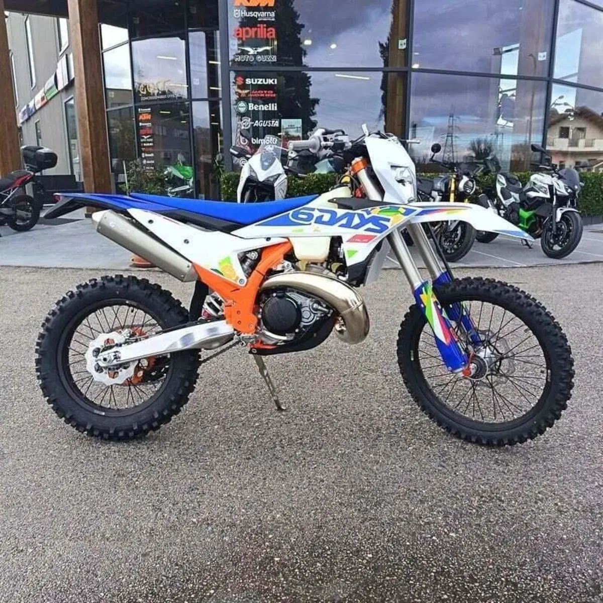 KTM 300 EXC 6Days (2026) (3)