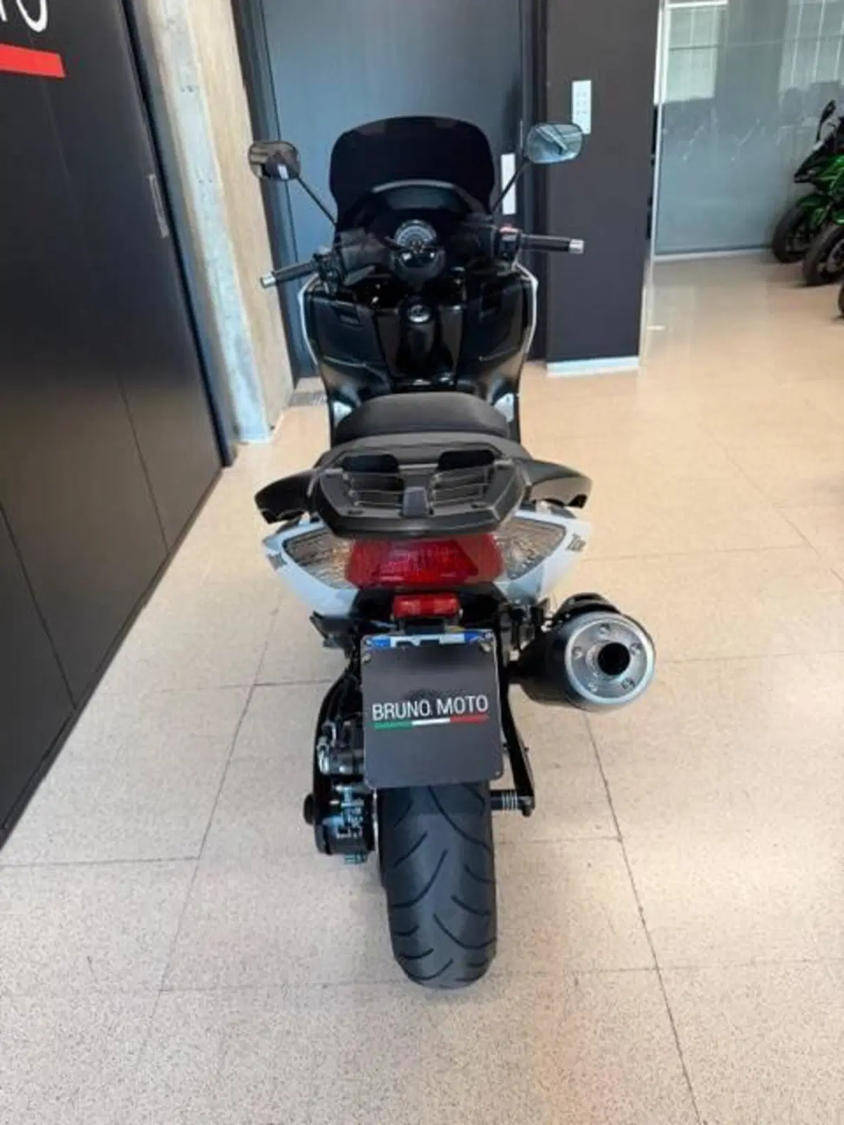Yamaha T-Max 500 (2008 - 12) (4)