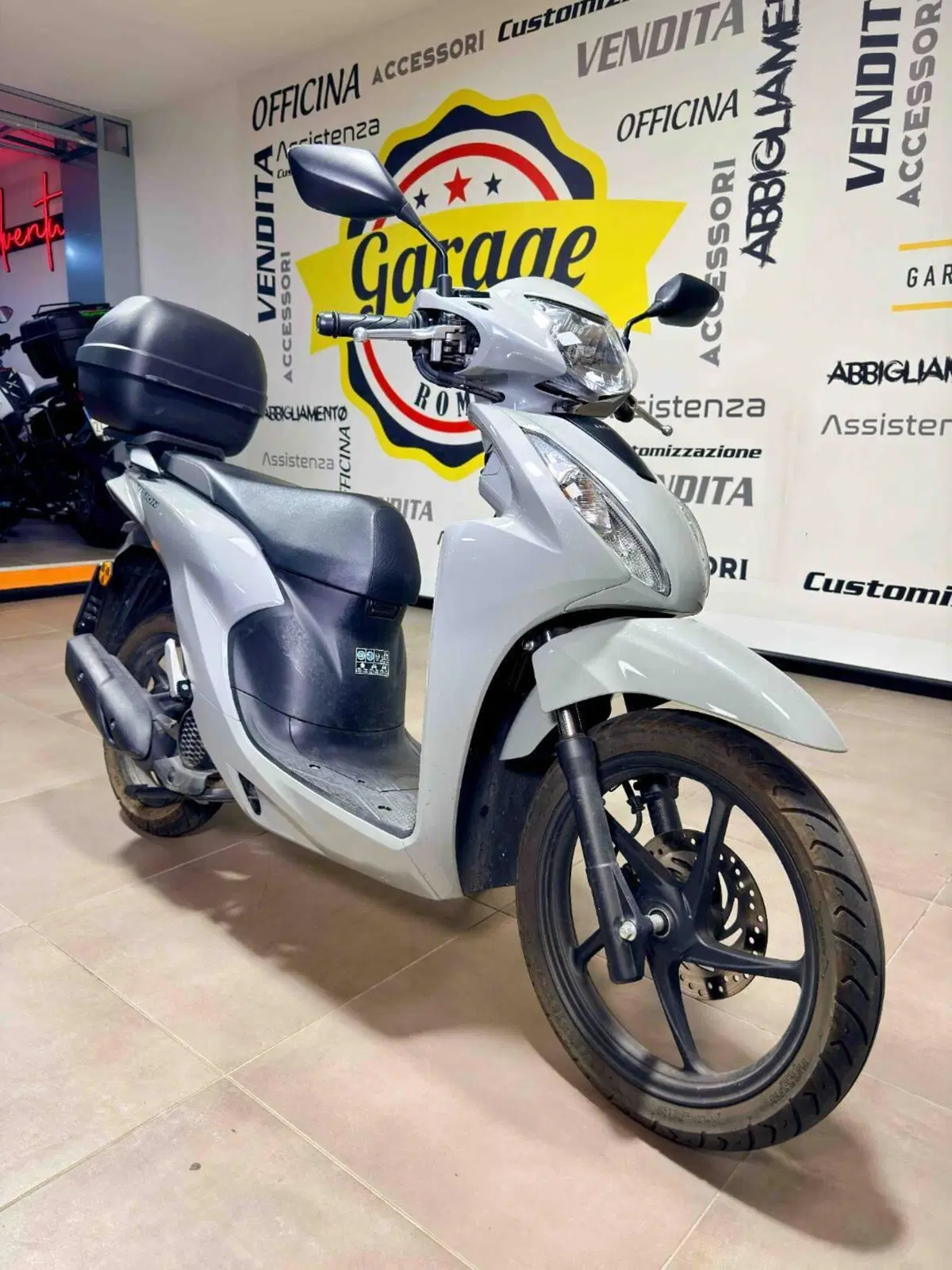 Honda Vision 110 (2021 - 24) (2)