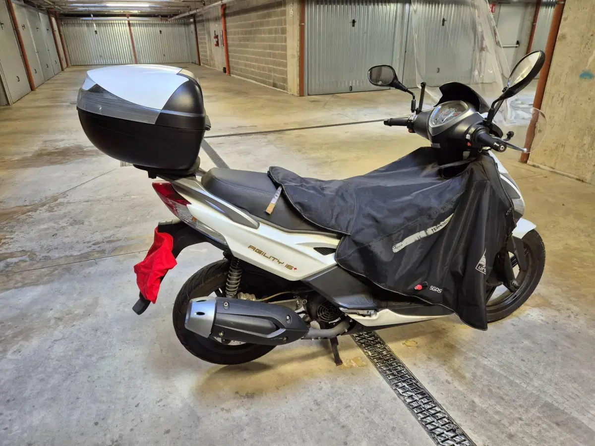 Kymco Agility 200i R16 (2008 - 16) (6)