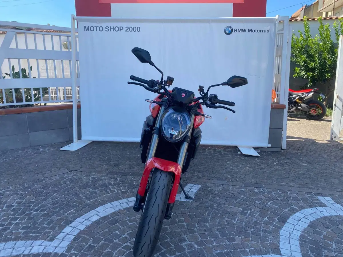 Ducati Monster 890 (2026) (4)