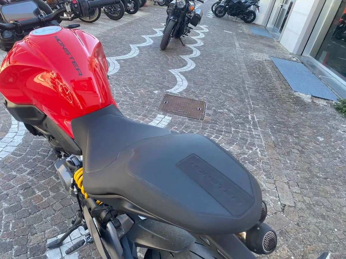 Ducati Monster 890 (2026) (5)