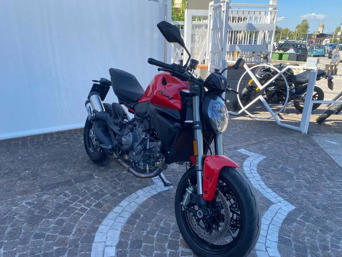 Ducati Monster 890 (2026) (2)