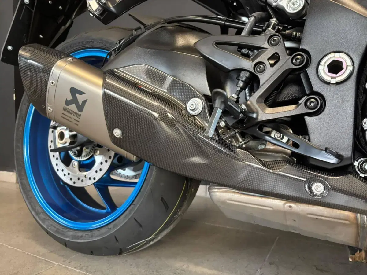 Suzuki GSX-S1000 EVO (2025 - 26) (4)