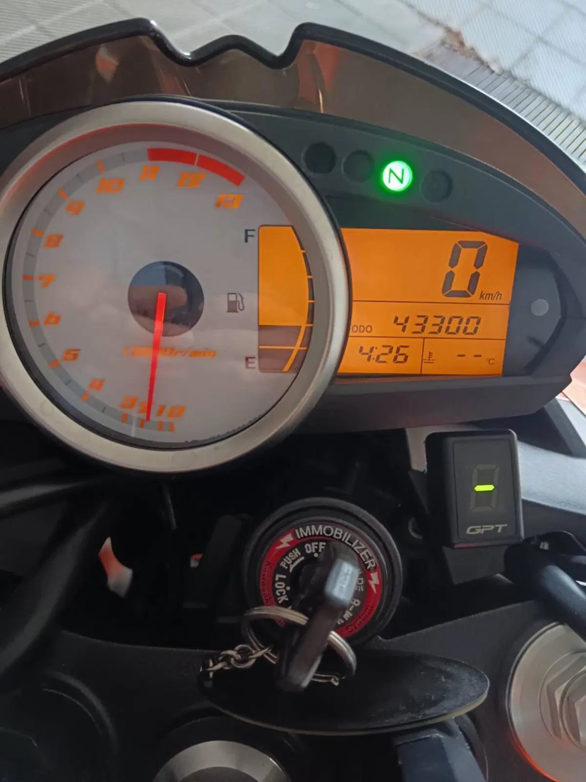 Kawasaki Z 1000 (2007 - 09) (7)