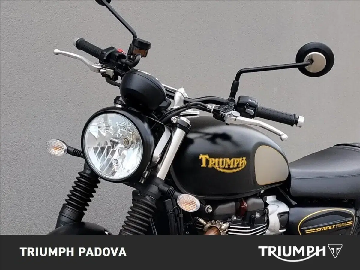 Triumph Street Twin 900 (2021 - 22) (10)