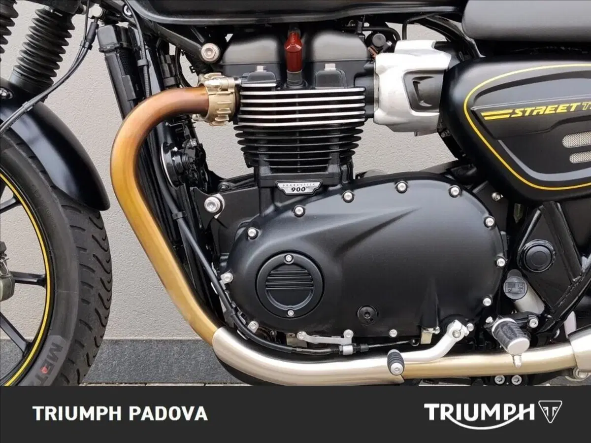 Triumph Street Twin 900 (2021 - 22) (8)