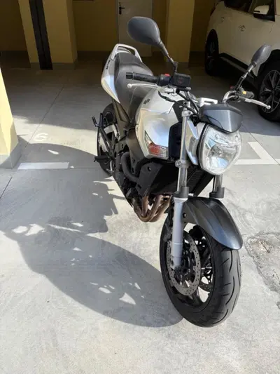 Suzuki GSR 600 (2006 - 11) usata