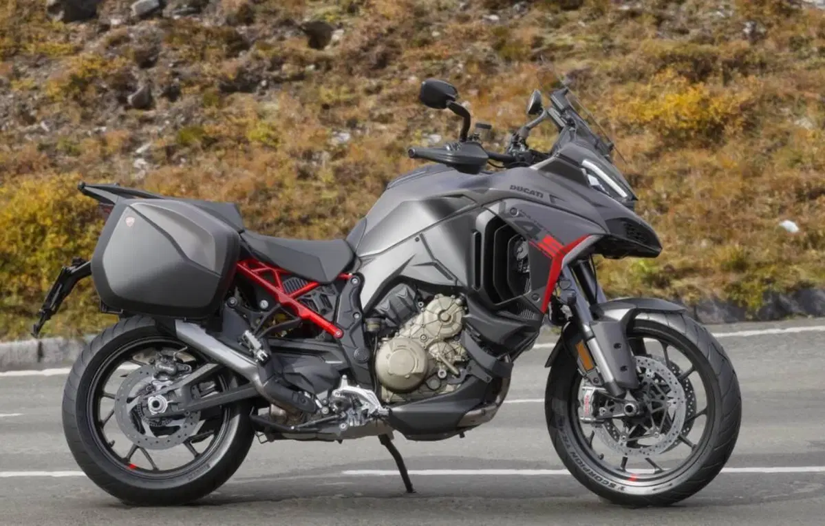 Ducati Multistrada V4 S Grand Tour (2027) (3)