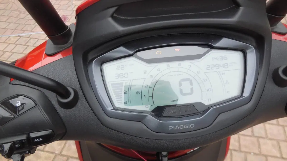 Piaggio Beverly 400 S ABS-ASR (2021 - 24) (4)