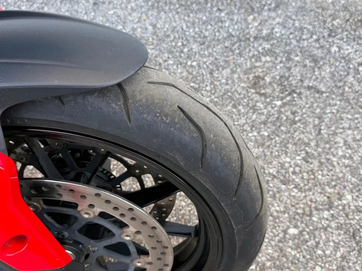 Ducati Hyperstrada 939 (2016 - 18) (6)