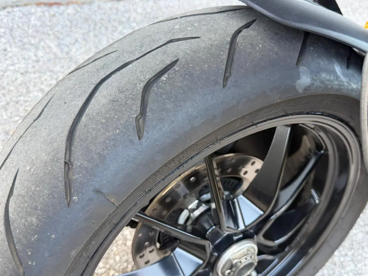 Ducati Hyperstrada 939 (2016 - 18) (8)