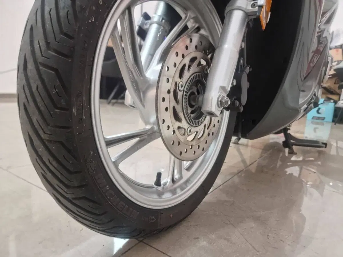 Honda SH 150i (2020 - 23) (9)