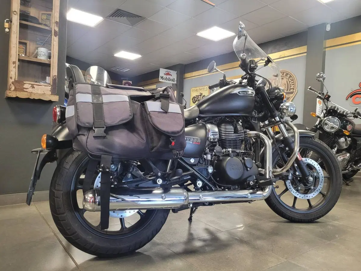 Royal Enfield Meteor 350 (2021 - 26) (4)