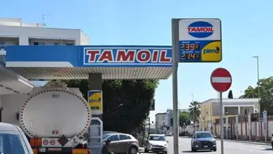 Tetto ai carburanti: Palazzo Chigi tratta con Tripoli per portare dentro Tamoil. Ma sul gasolio pesa l'incognita Trump