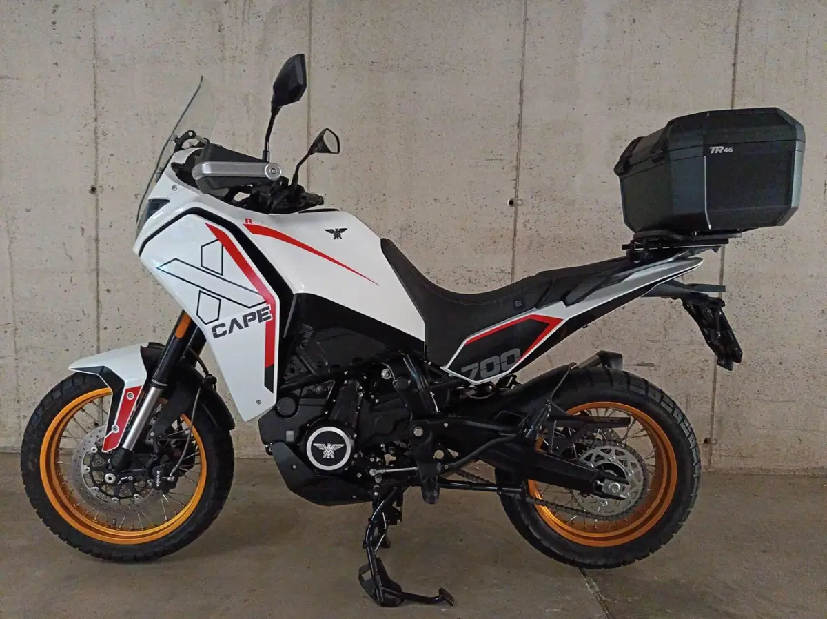 Moto Morini X-Cape 700 Gold Edition (2025 - 26) (6)