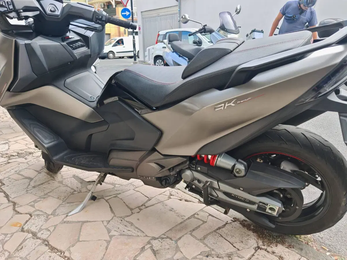 Kymco AK 550 Premium (2023 - 25) (3)