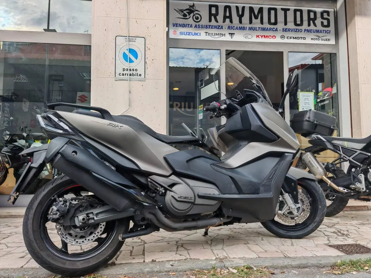 Kymco AK 550 Premium (2023 - 25) (4)