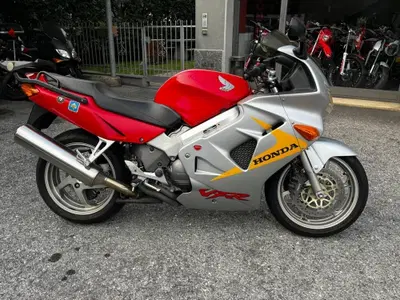 Honda VFR 750 d'epoca