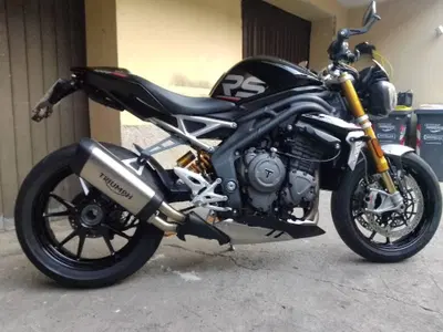 Triumph Speed Triple 1200 RS (2021 - 24) usata