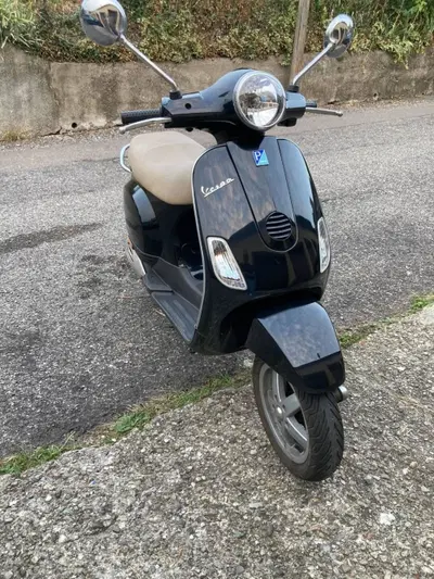 Vespa LX 50 4T (2009 - 14) usata