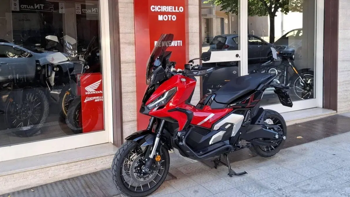 Honda X-ADV 750 DCT (2021 - 24) (17)